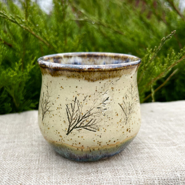 Vase Earth mood